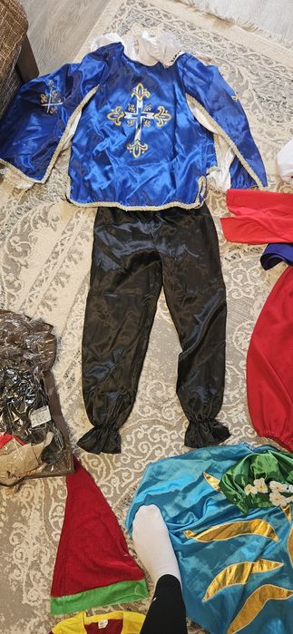 Новогодние костюм мушкетер