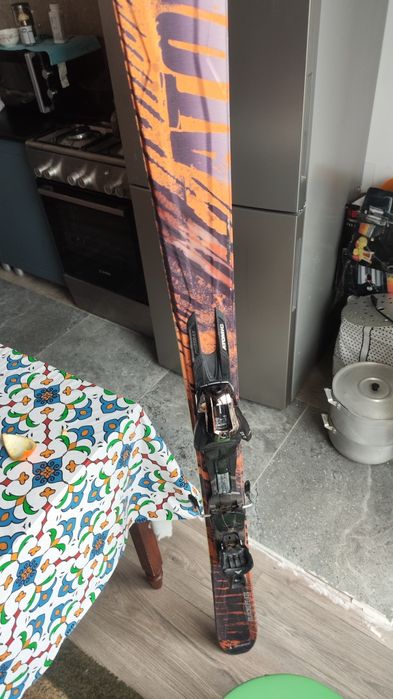 Горные лыжи Atomic nomad