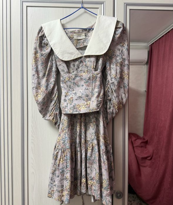 Платье на М размер