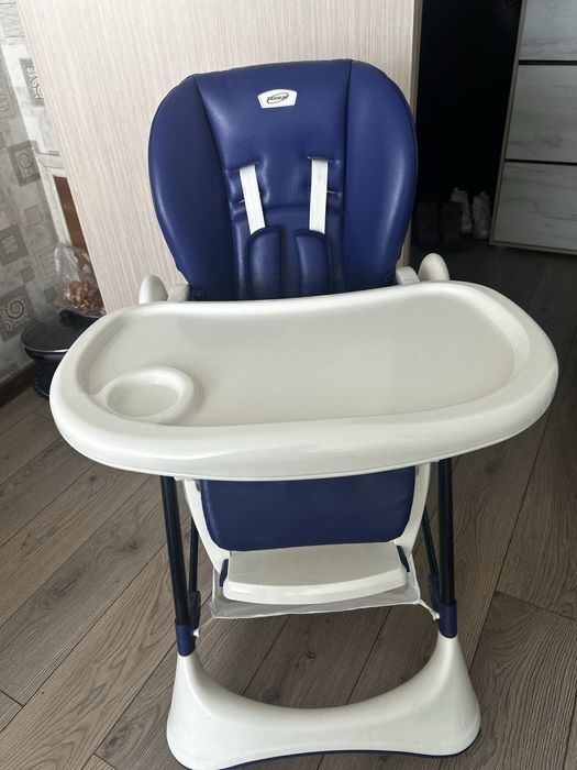 Продам стульчик для кормления