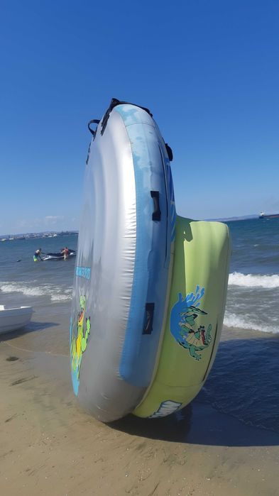 Продавам воден атракцион "диван: