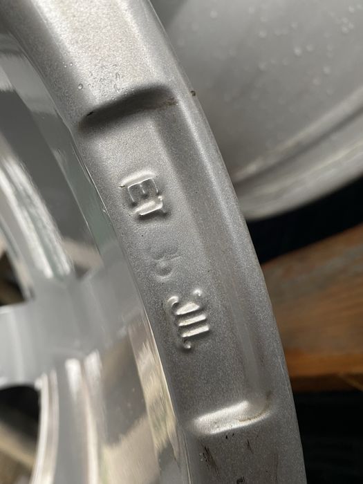 18 цола 5 х 112 мм Мерцедес , Фолксваген , Ауди , Шкода , VW