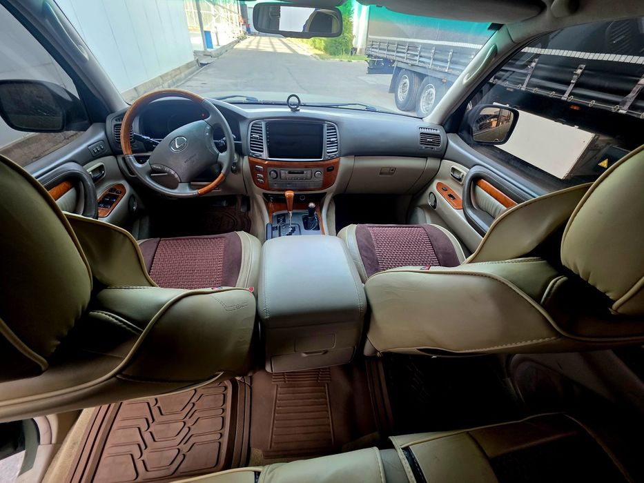 Lexus LX470 sotiladi