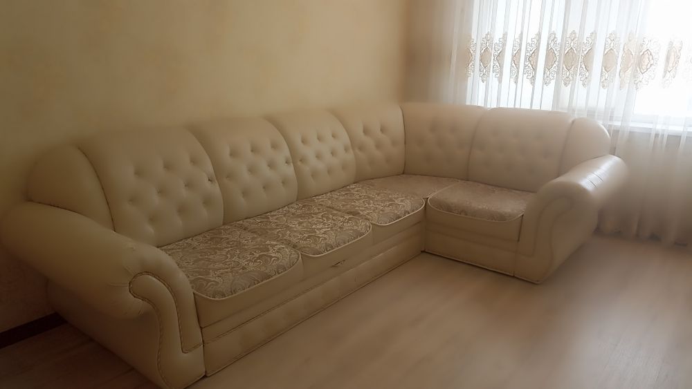 Продам Диваны кожаные