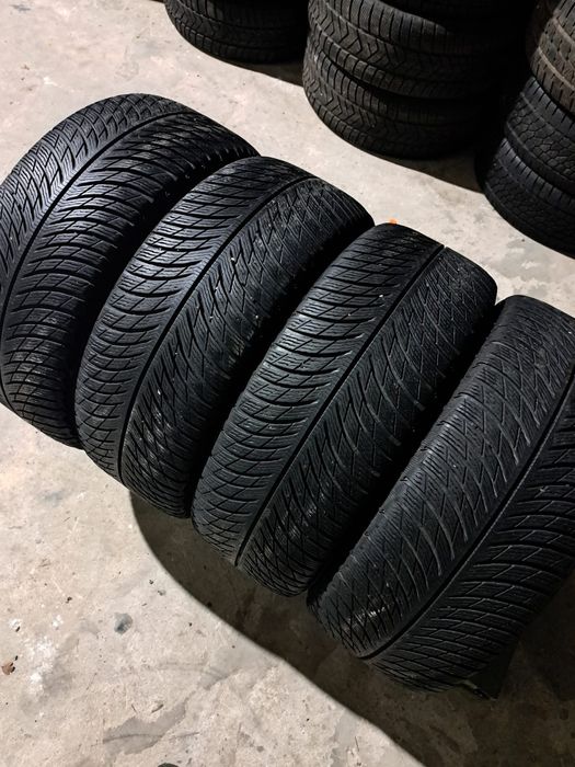 4 anvelope M+S 235 45 r18 Michelin