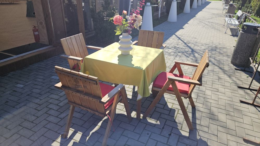 Mobilier Horeca , masa terasă lemn masiv