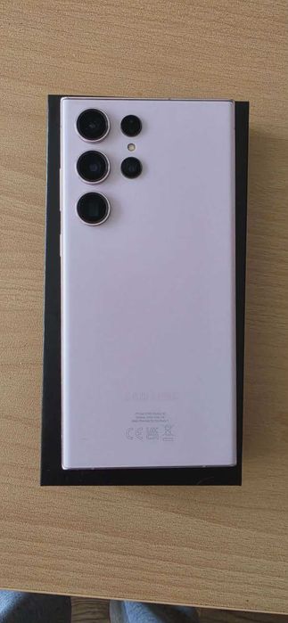Продавам Samsung S23 ULTRA