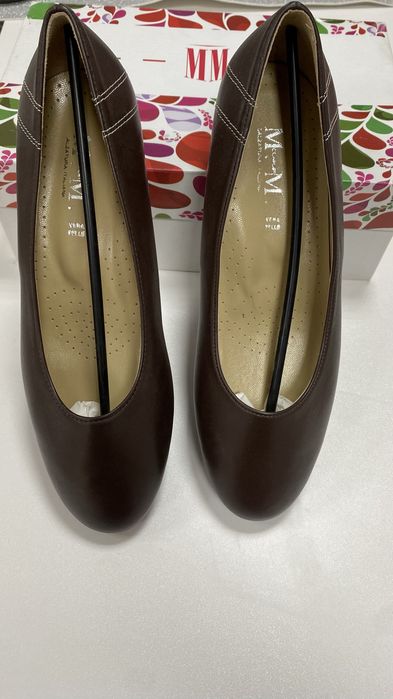 Нови италиански обувки