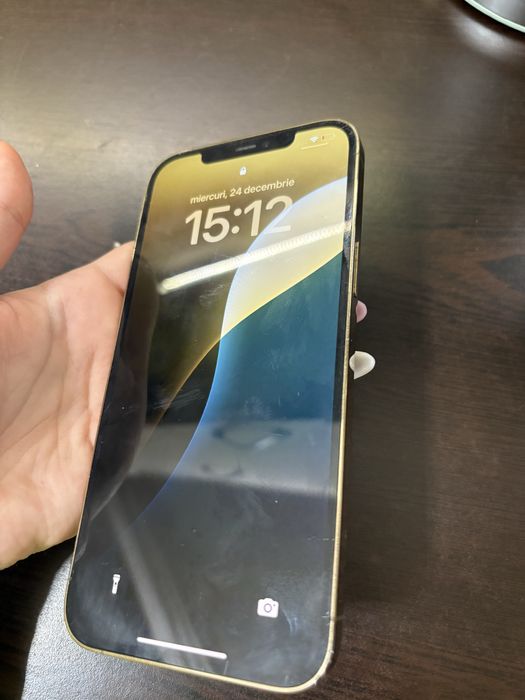 Iphone 12 pro max gold