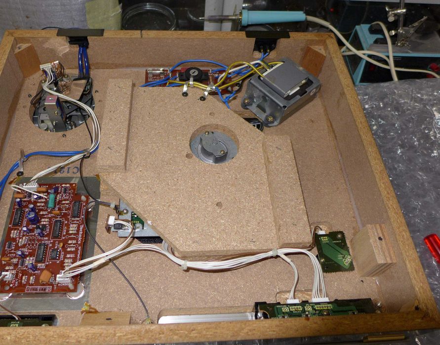 Ремонт, профилактика, поддръжка, възстановяване и модване на ГРАМОФОНИ