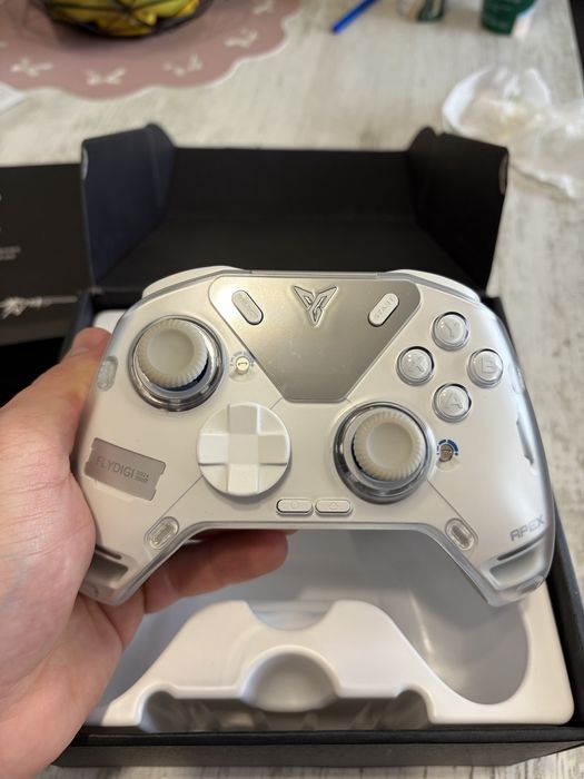 FlyDigi Apex 5 controller