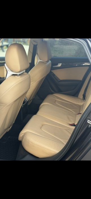 Vand audi a4 sau schimb