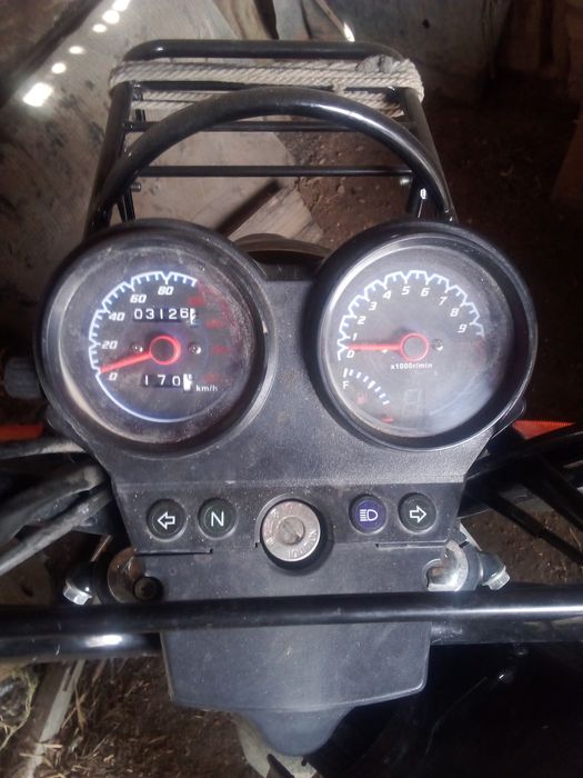 Продам мотоцикл 200куб