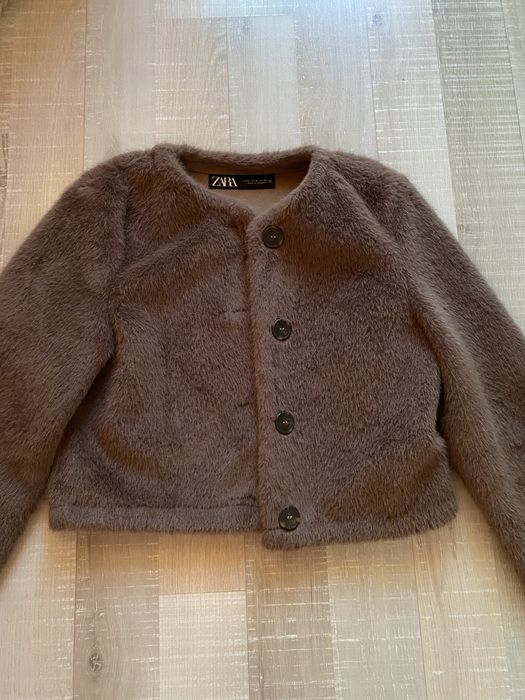 Пухено яке zara