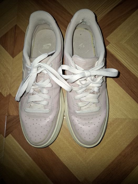 Маратонки Nike .