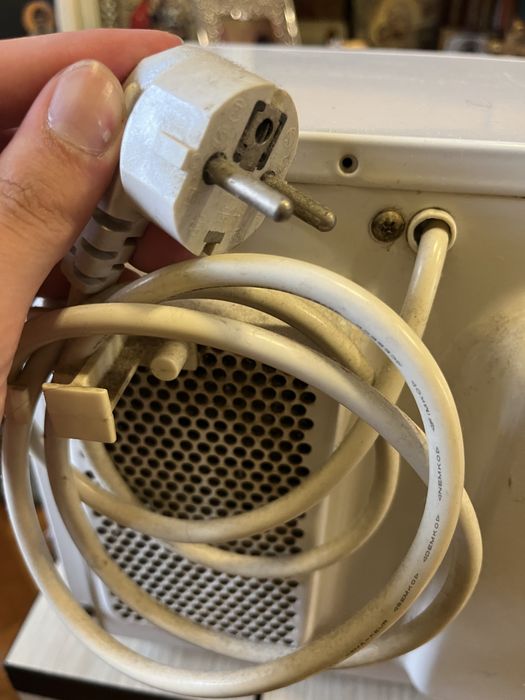 Cuptor cu microunde Whirlpool AVM504