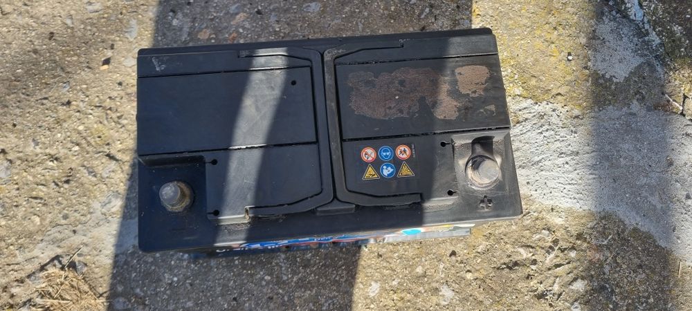 Акумулатор 80 ампера здрав