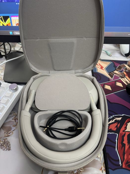 Наушники Sony WH-1000XM5