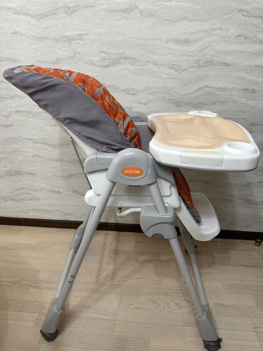 Детский стульчик для кормления