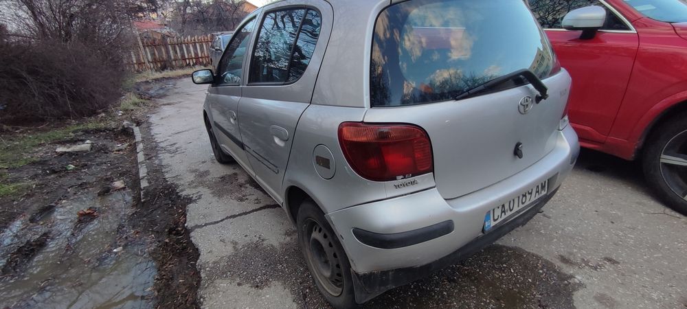 Тойота Ярис 1,3/ климатик