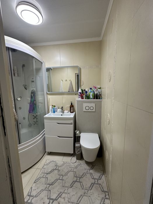 Продам 3- ком квартиру на юге