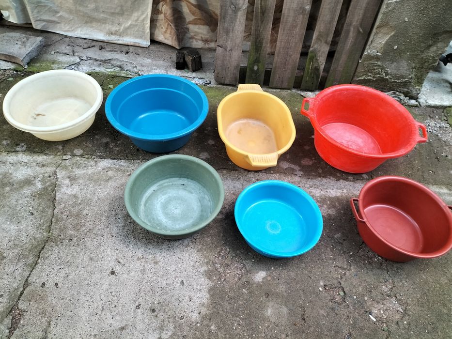 Продам пластиковые тазы