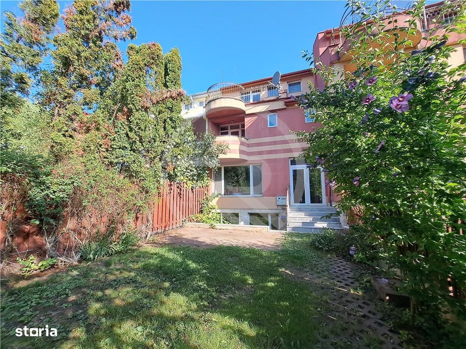 Casa Insiruita, 320 mp utili, situata in cartierul Buna Ziua!