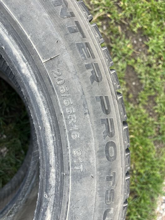 Шины зимние 2 шт