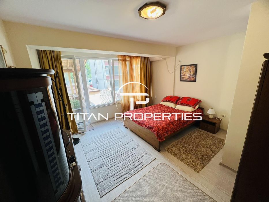 Дава се под наем Двустаен апартамент в Бургас, Център - 70 кв.м за 408 € - Снимка #2