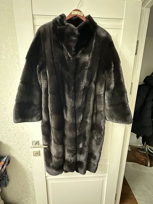 Продам норковую шубу