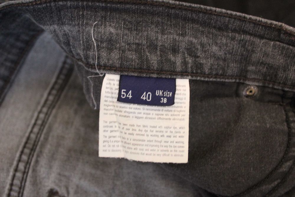 trussardi grey jeans, straight fit originali, aproape noi.