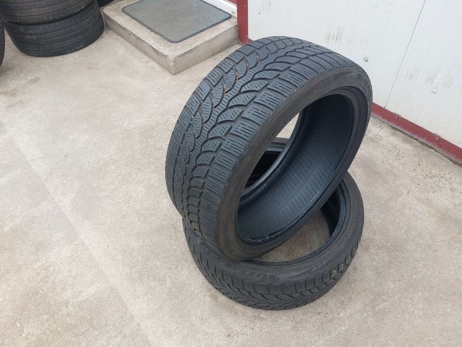 135 lei bucata! Doua anvelope M+S/IARNA 225 40 18 Bridgestone