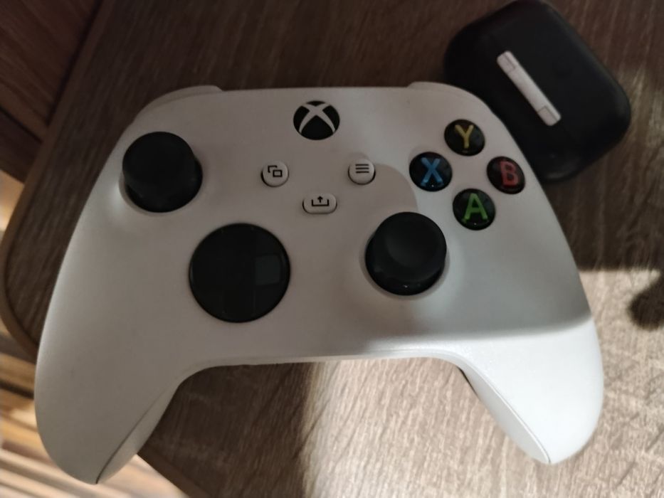 Vând Xbox seria s