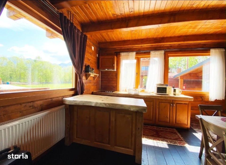 Ansamblu 3 cabane Cheile Râșnoavei 5000 mp