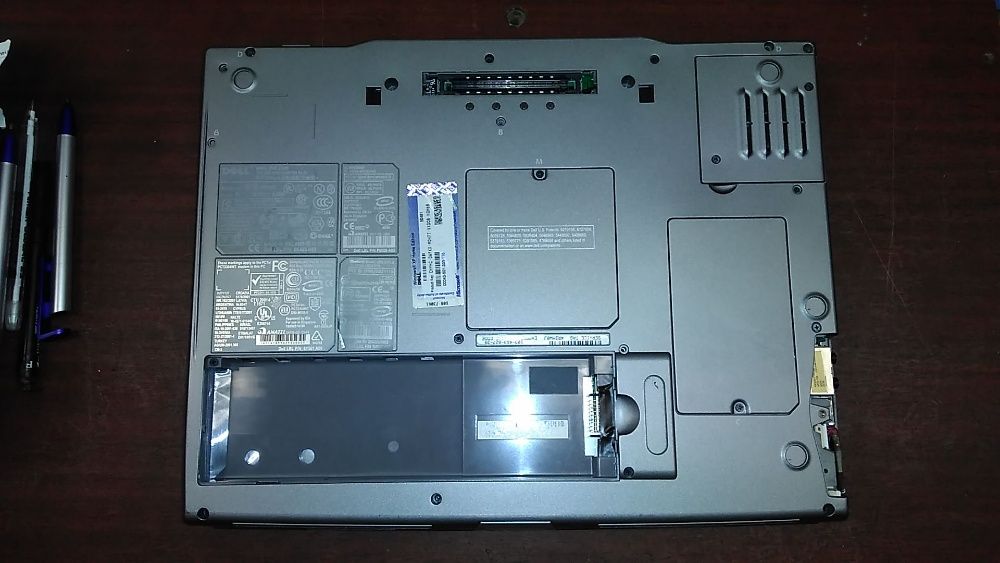 Dell Inspiron 8500 - на части