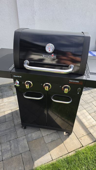 Grill CharBroil - stare impecabilă