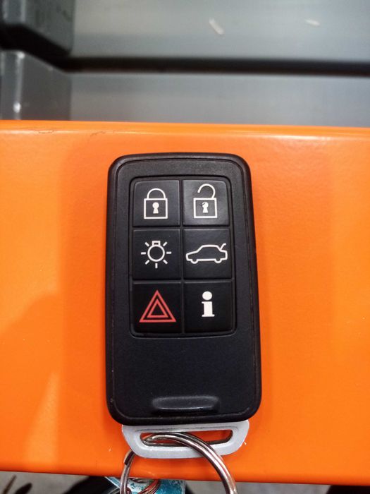 Ключ за Волво V70