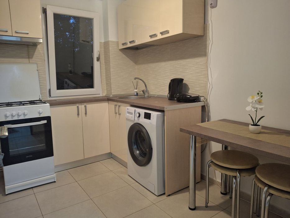 Închiriez apartament 2 camere