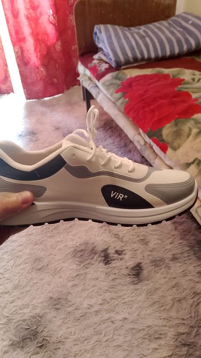 Кроссовки за 2 пары 5500