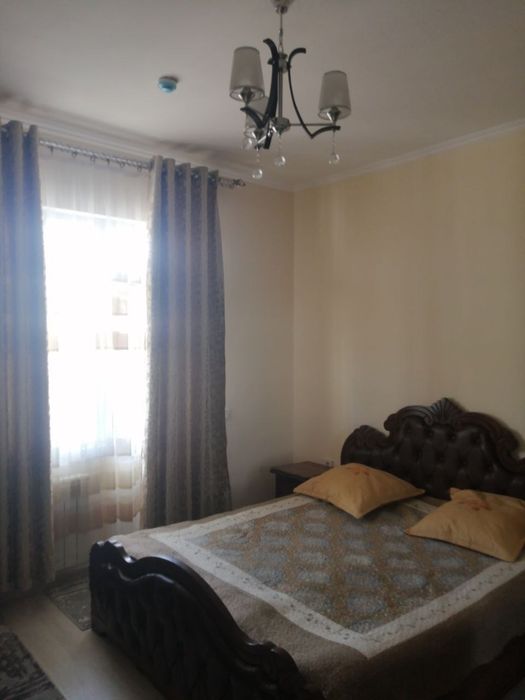 Продам квартиру (своя 2 х комнатная)