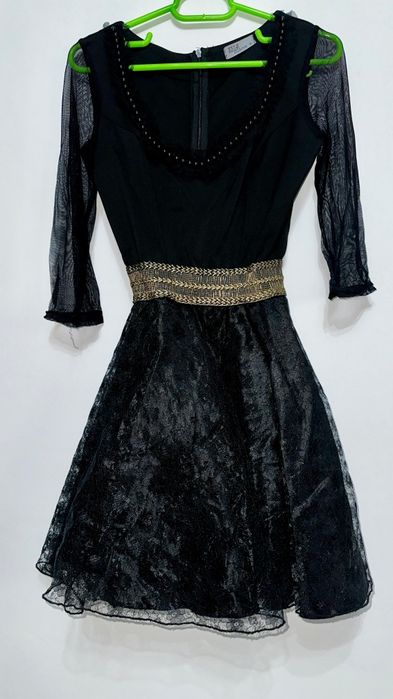 Rochie neagra din dantela marimea 36