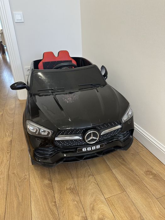 Продается машина почти новая в отличном состоянии