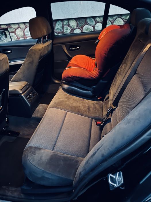 BMW E90 M PAKET  DE FABRICA 320 D 177 PS 2009
