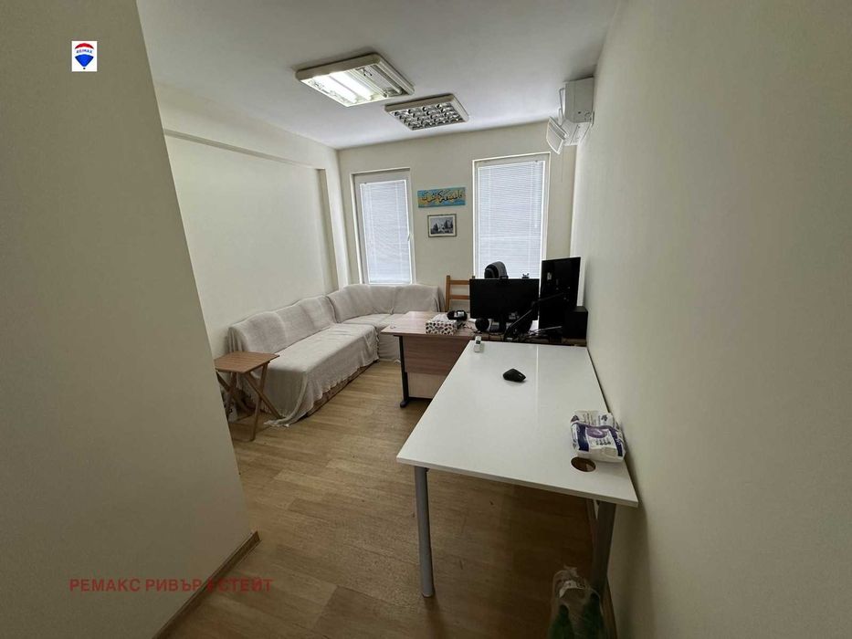 Офиси под наем в търговия на едро гр. Русе