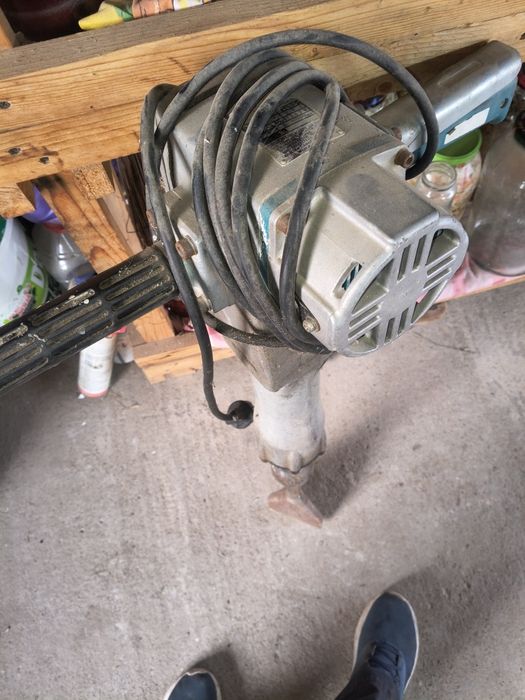 Pikamer picamer Makita mare