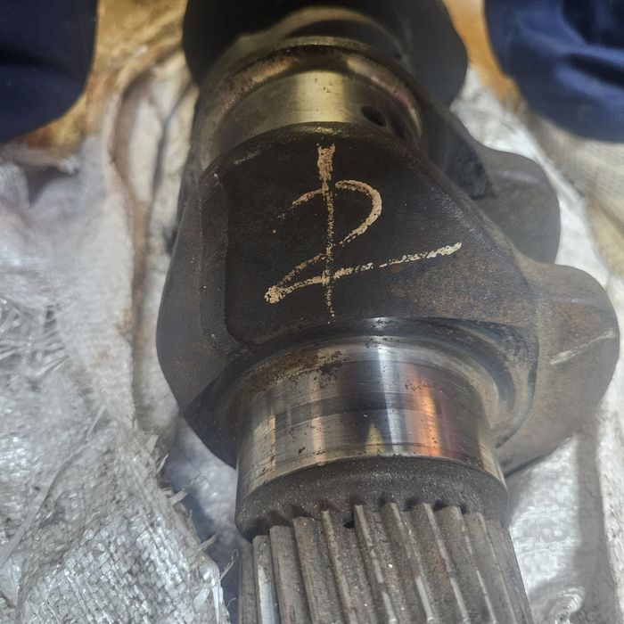 Запчасти от трактора Buhler