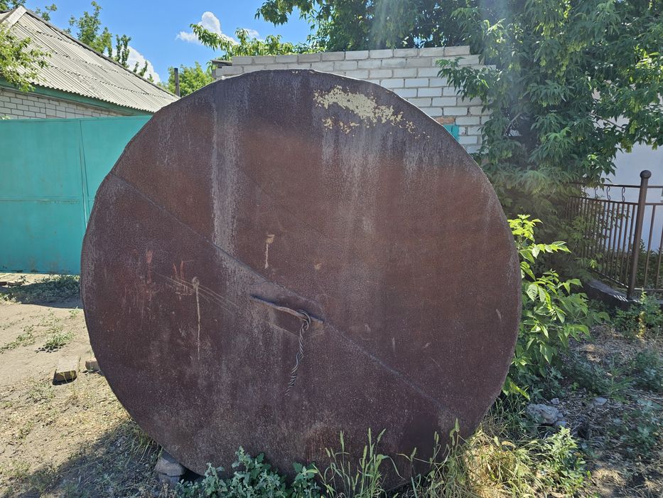 Продам железную ёмкость
