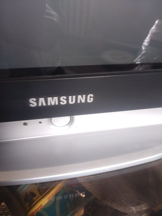 Продается телевизор