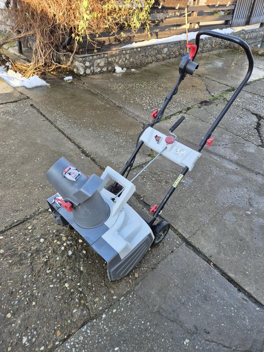 Freza electrică de zăpadă