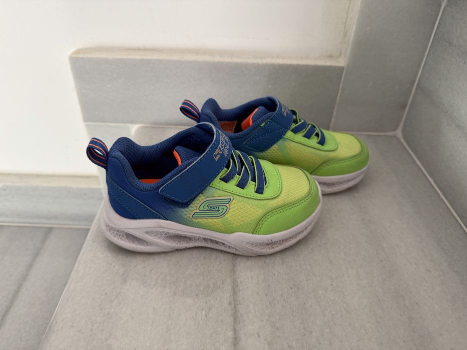 Skechers Adidasi Nr. 24